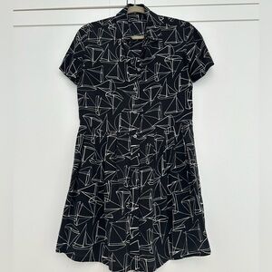 Equipment 100% silk mini dress color black and white with sailboats